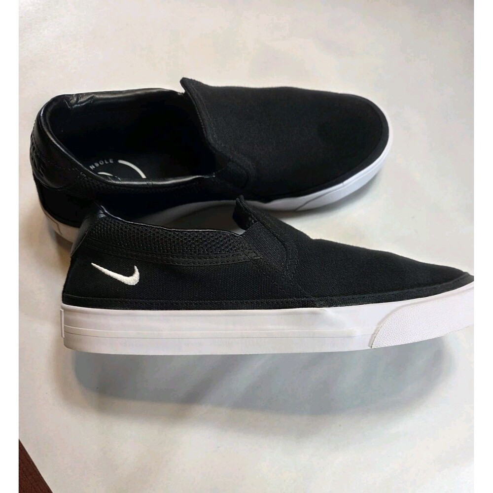 Nike Black and White Athletic Shoes